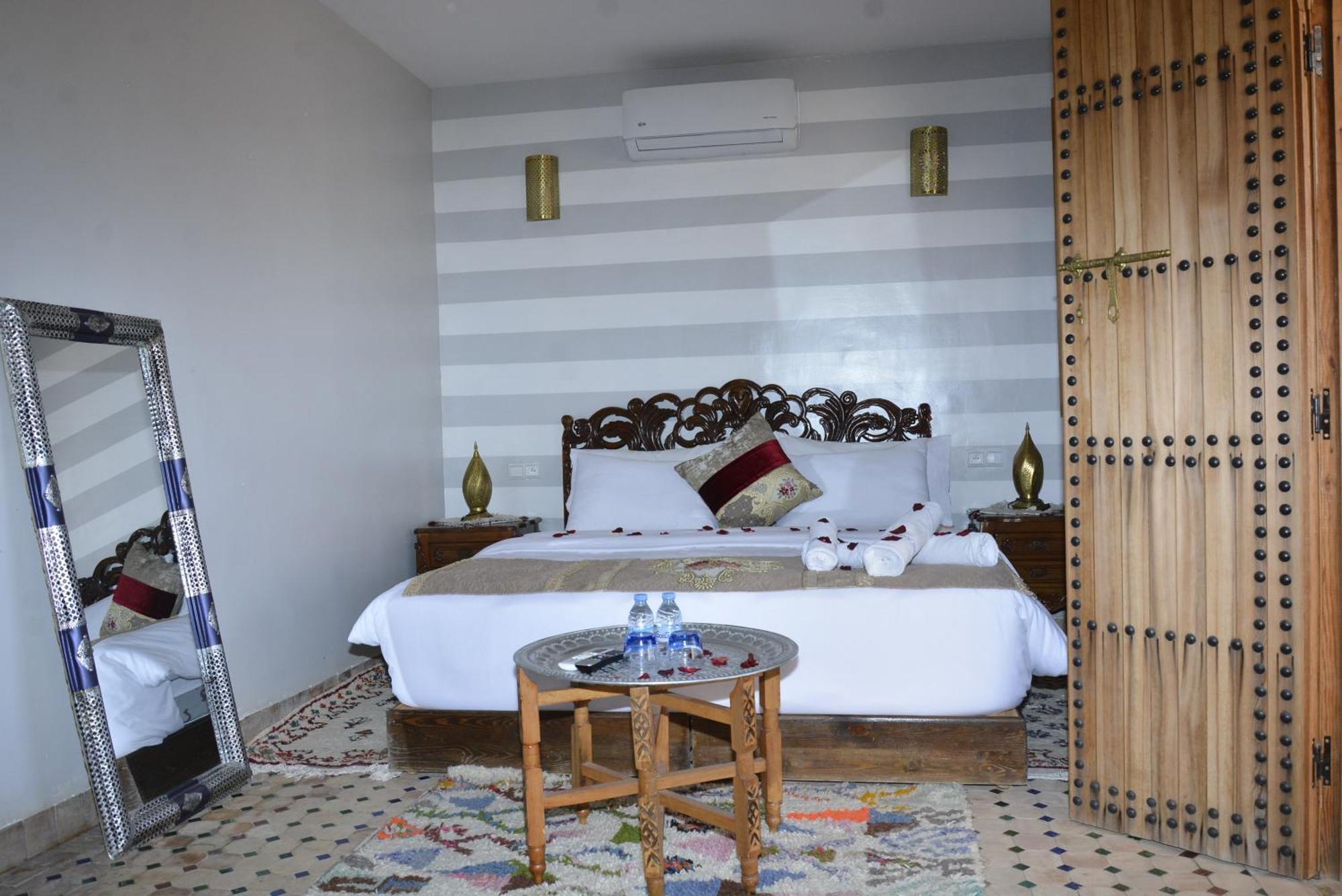Riad Fes Colors & Spa - Family Lodging Exterior foto